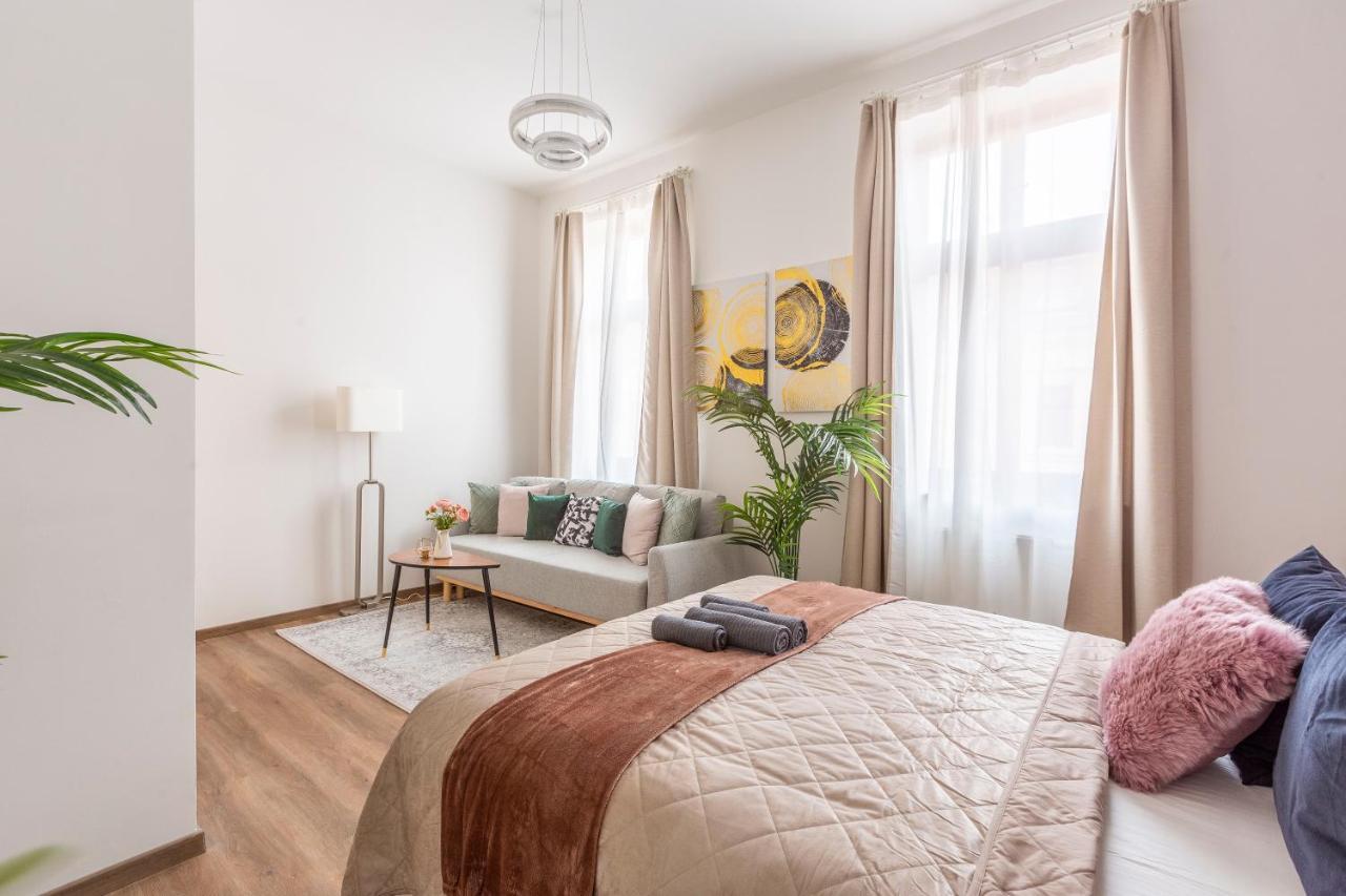 Explore Budapest From A Luxurious Cozy Apartment Kültér fotó